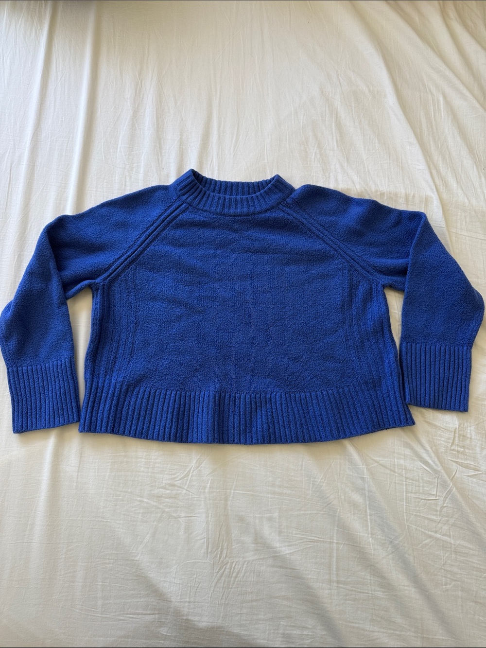 Old Navy Women's Scoop Crewneck Sweater in Deep Blue